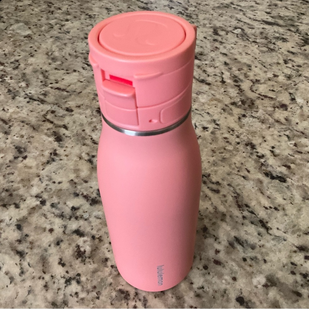 NWOT Lululemon Hot Cold Stainless Steel 17 oz Bottle